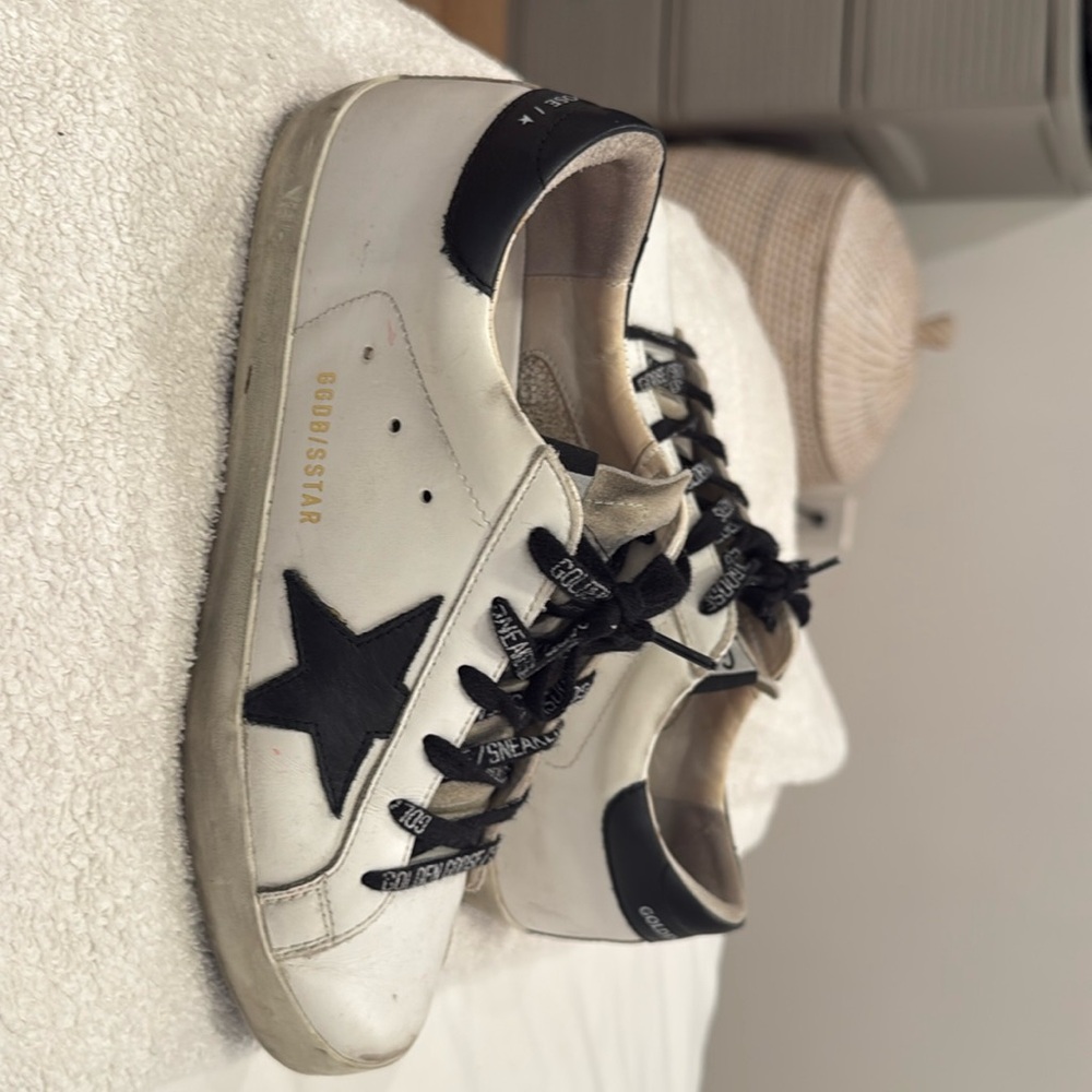 GOLDEN GOOSE SNEAKERS NEW